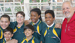 Danie Heymans (right) with members of the two teams from Greenside School.